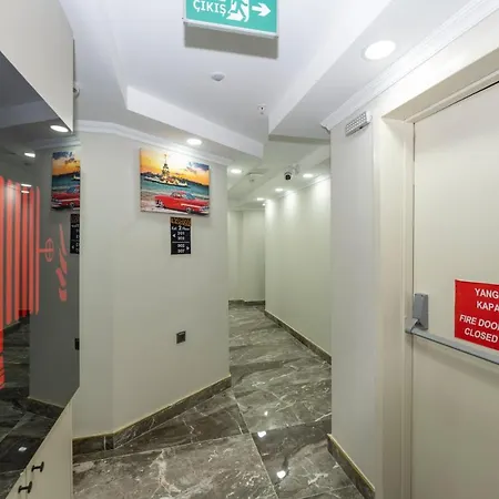 Skystar Deluxe 2* İstanbul