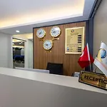 Skystar Deluxe Hotel 2*