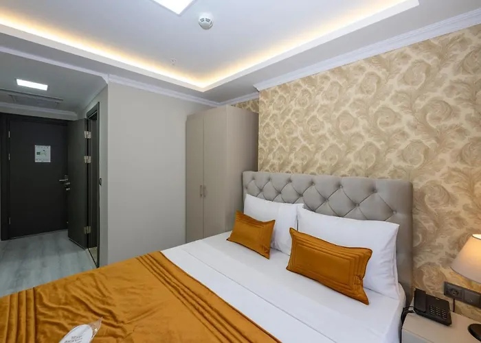 Skystar Deluxe Otel 2*