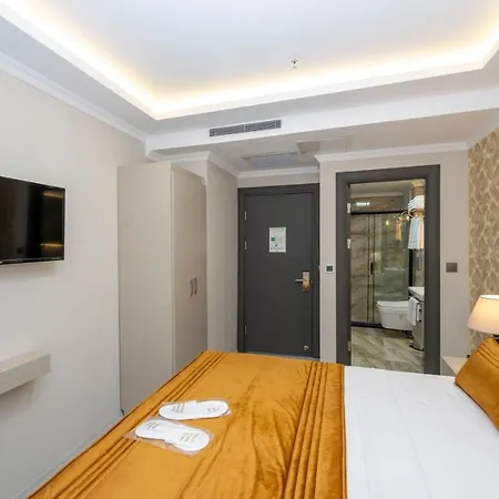 Skystar Deluxe 2* Istanboel