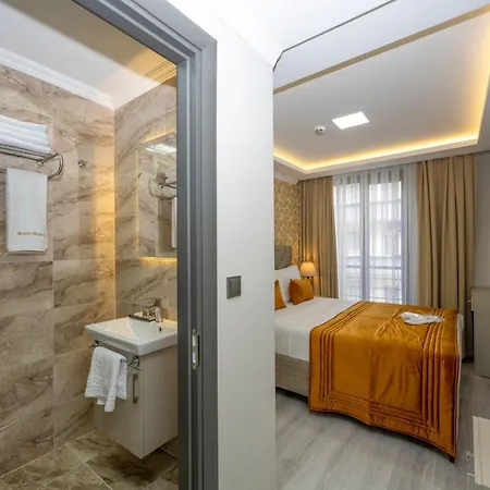 Skystar Deluxe Hotell