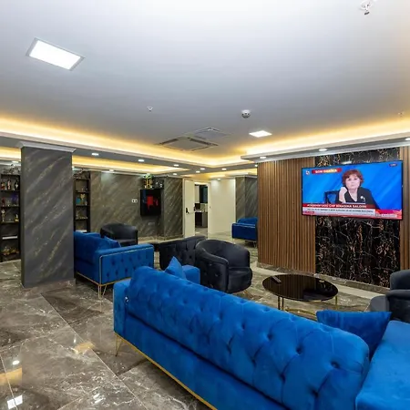 Skystar Deluxe Hotell 2*